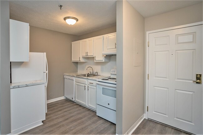 Photo - Gateway Pointe Senior Apartments 55+