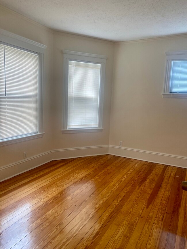 Photo - 2 Chester St Unit 1