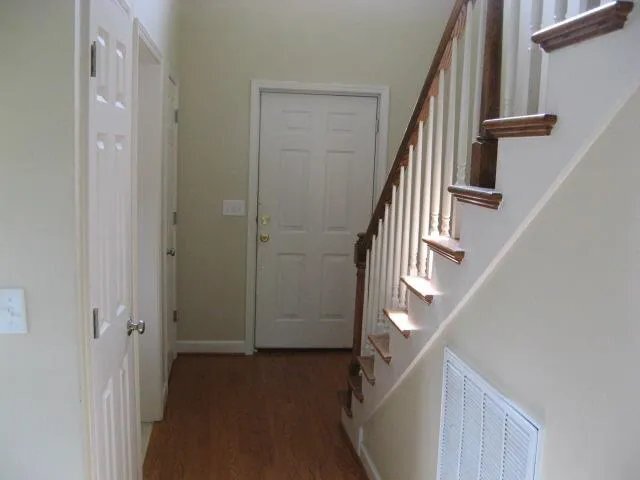 Photo - 500 Twin Oaks Cir