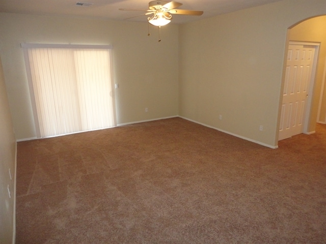 921 W Saint Charles Ave