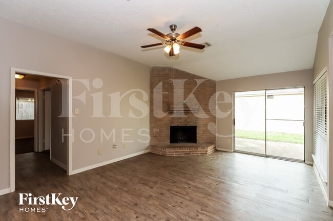 12426 Sungate Ln
