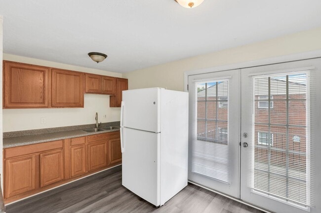 Building Photo - 861 Kingsford Rd Unit D