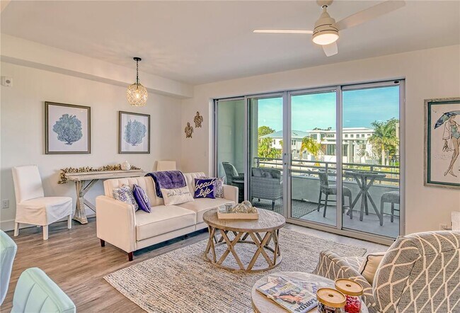 1709 N Tamiami Trl Unit 221