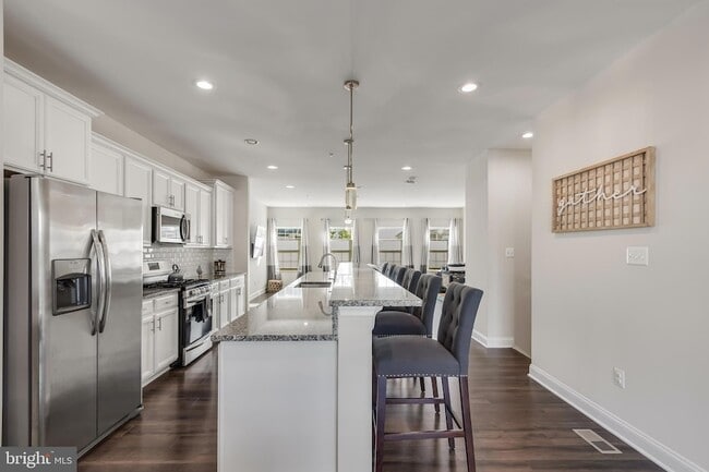 Photo - 11411 Tolkien Ave