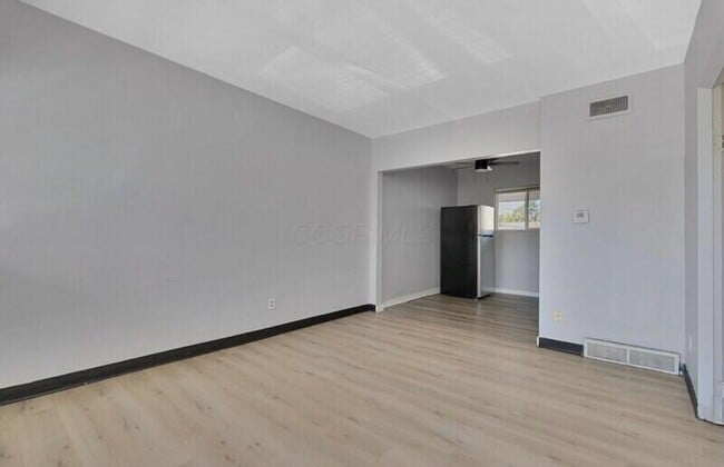 Photo - 464 E Norwich Ave Apartment Unit 482 D