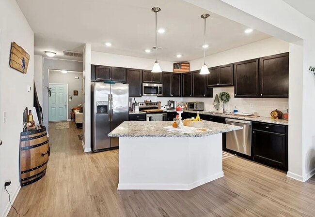 Photo - 2605 Sherman Way