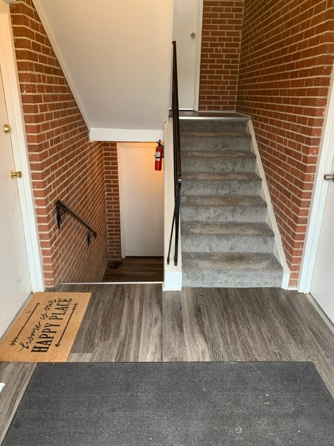 Photo - 2613 Chesterfield Ct