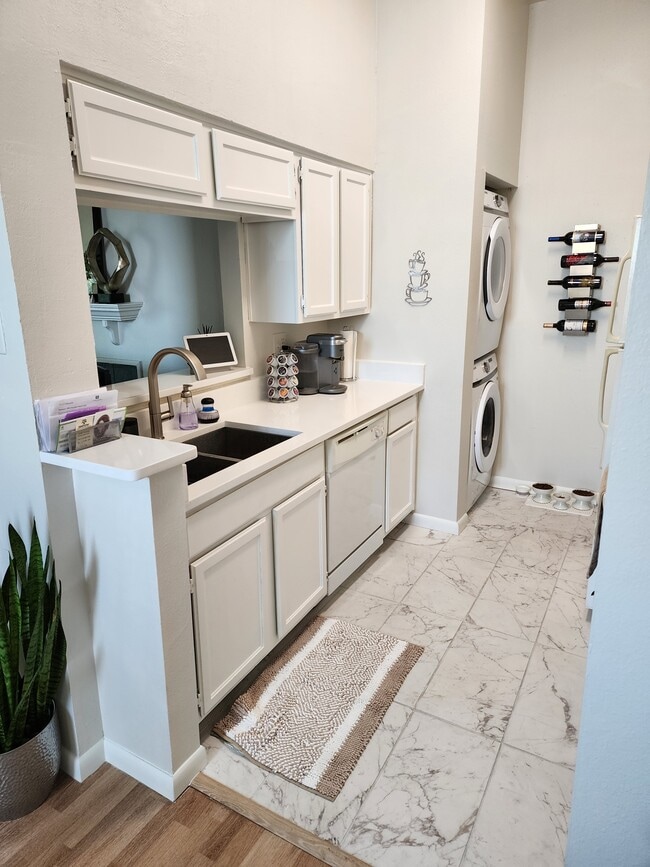 Photo - 3701 Cedarplaza Ln Unit 304