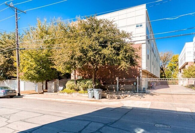 Building Photo - 1603 Tribeca Way Rental