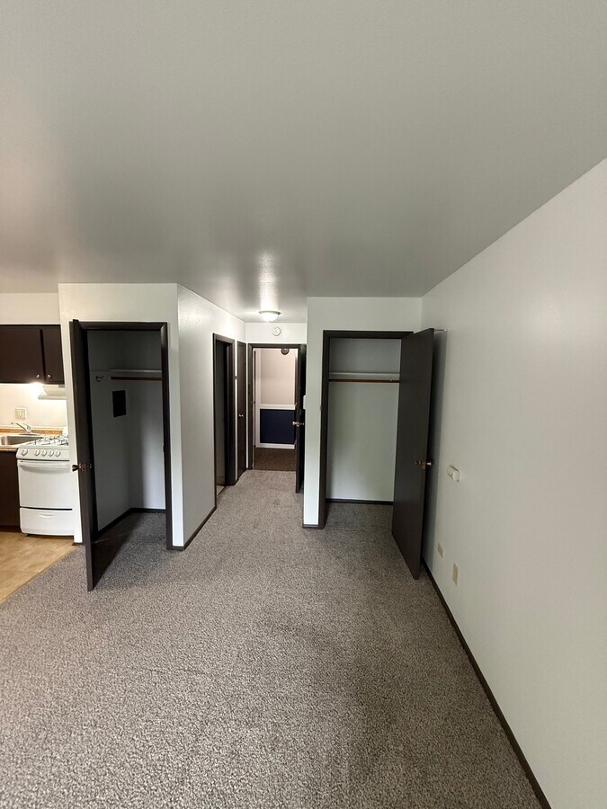 Photo - 2605 N Frederick Ave Unit 202