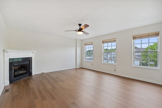 Photo - 1228 Gneiss Dr