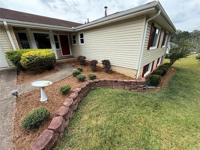 Photo - 1106 Lincoln Dr