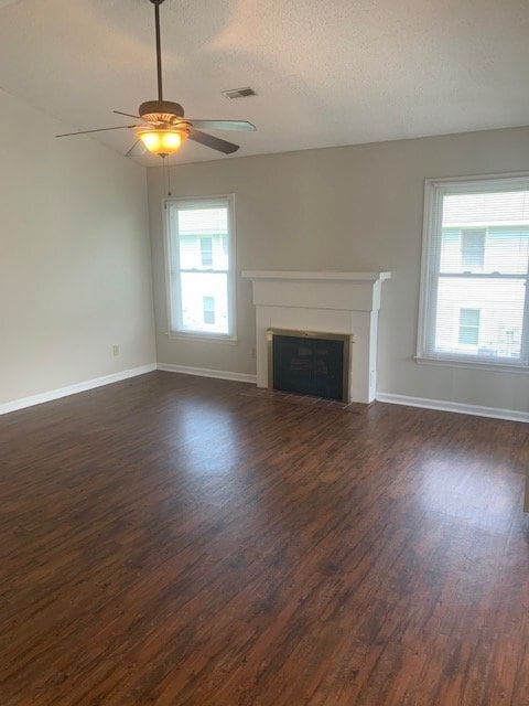 3 Bed / 2 Bath at Willoughby Park - 3 Bed / 2 Bath at Willoughby Park Apartamento Unidad #F