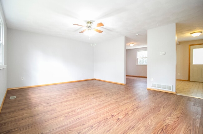 Photo - 437 S Haven Rd