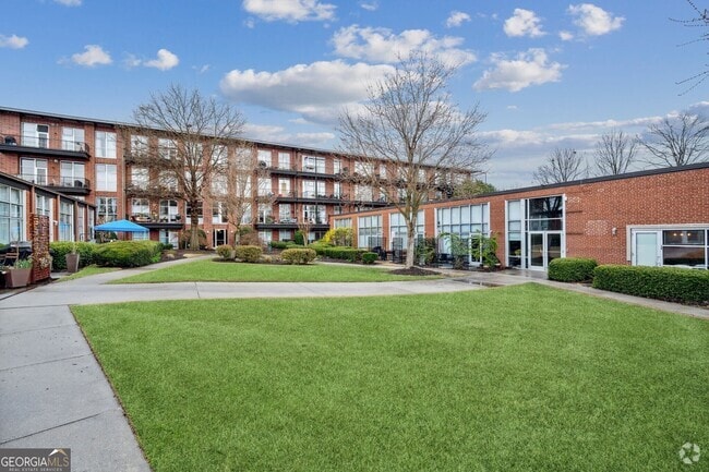 Building Photo - 5200 Peachtree Rd Unit 3224 Rental