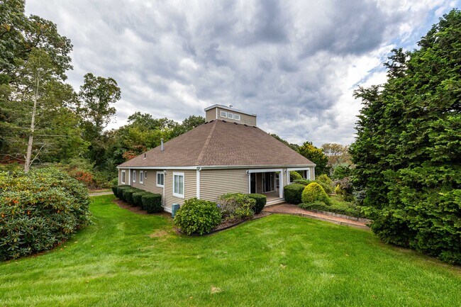 Photo - 60 Old Town Rd