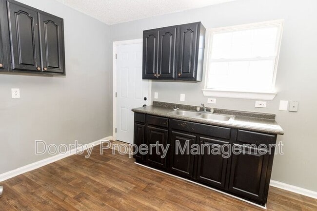 Photo - 2712 N Orchard Knob Ave Unit B
