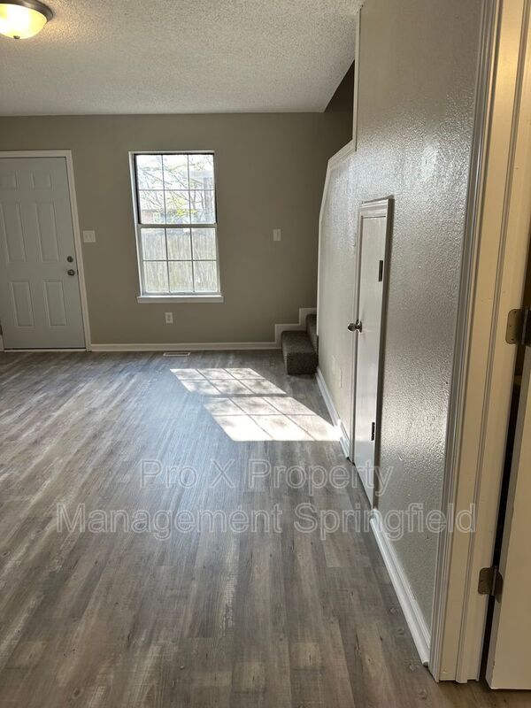 Photo - 214 W Madison St Condo Unit B