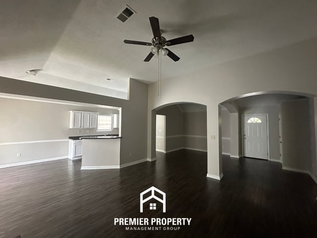 Photo - Stunning 3BR/2BA Arlington Home with Vaulted Ceilings, Luxury Bath & 2-Car Garage!
