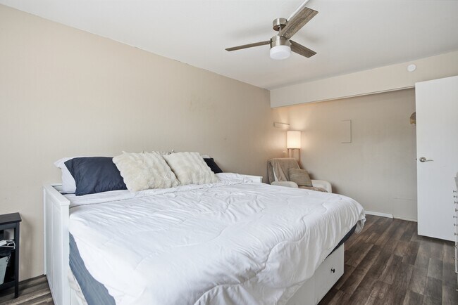 Photo - 4630 N 68th St Unidad 201