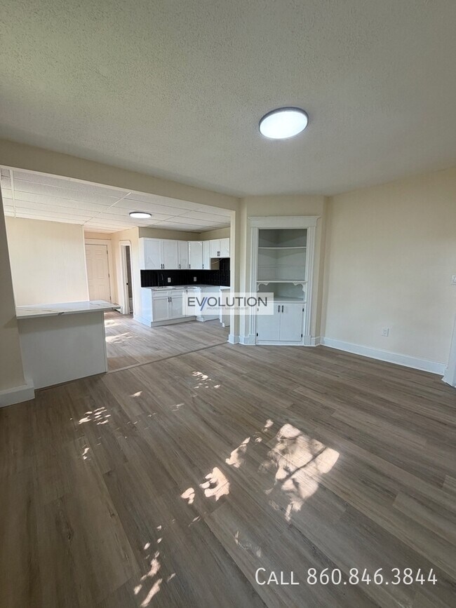 906-908-908 Park St Unit 3W