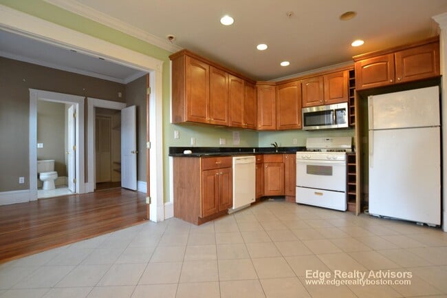 Photo - 12A Sutherland Rd Unit 2