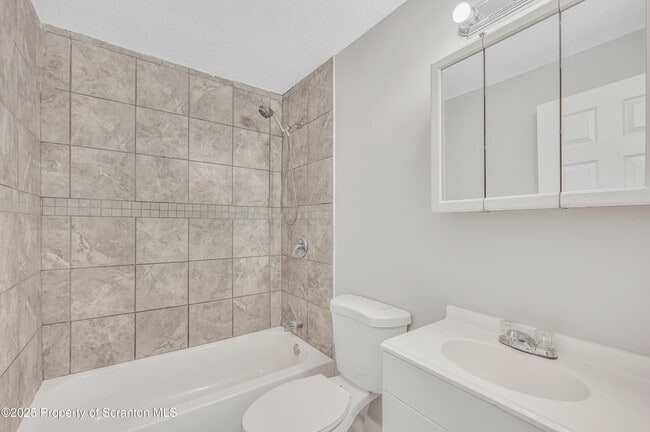 Photo - 1413-1415 N Lincoln Ave