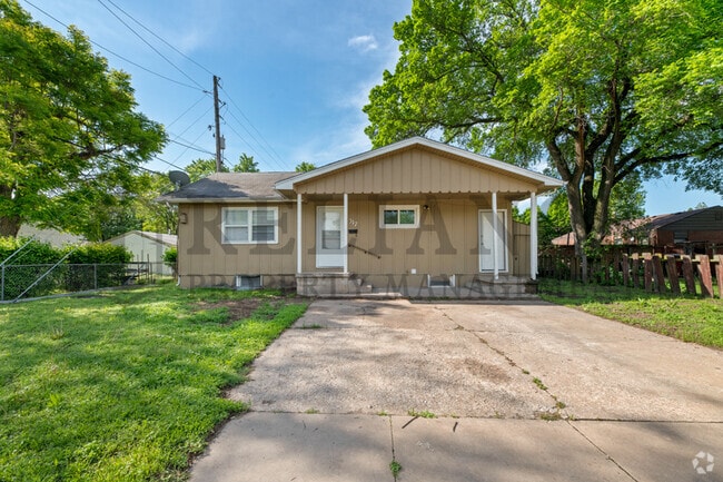 Building Photo - 317 W Kinkaid Ave Rental