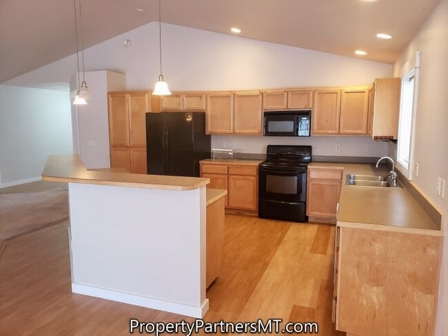 Photo - 3 Bedroom 2 Bath House - Near Emily Dickinson School