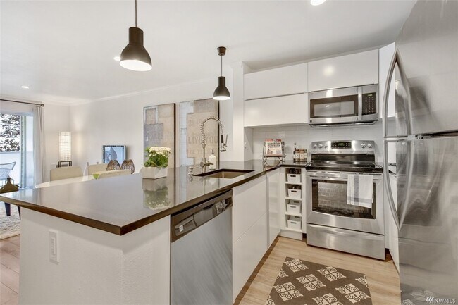 Photo - 2250 NW 58th St Unit 302
