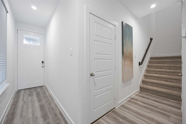 Photo - 2914 Amherst Mdw Ln