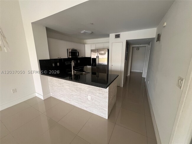 Building Photo - 4370 NW 107th Ave Unit 202
