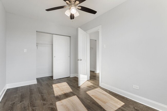 Photo - 1517 W Sherwin Ave Unit 2