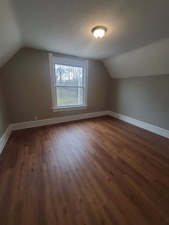 Photo - 3220 W Greenfield Ave. (Duplex) Unit 3220A (Upper)