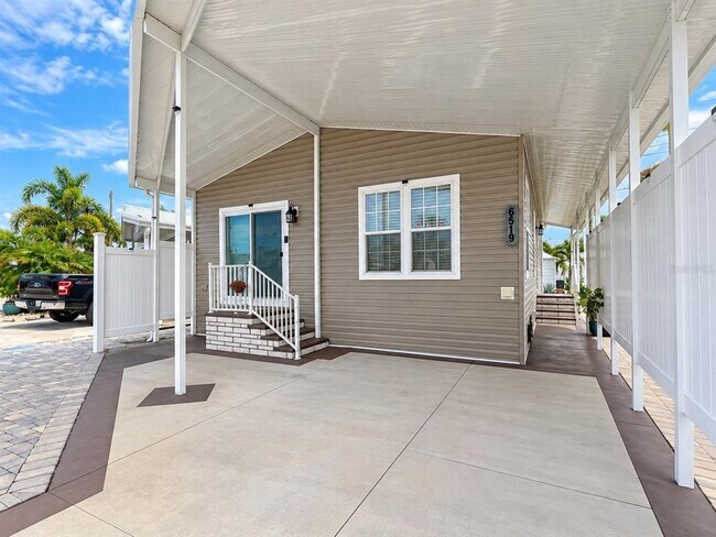 6519 Oregon St