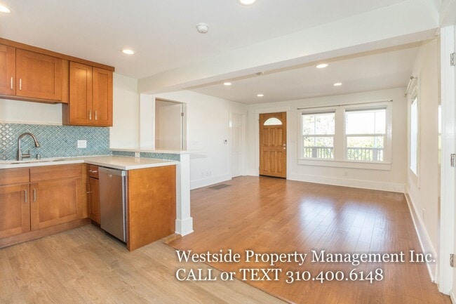 Building Photo - 1491 Allison Ave Unit 1493 3/4