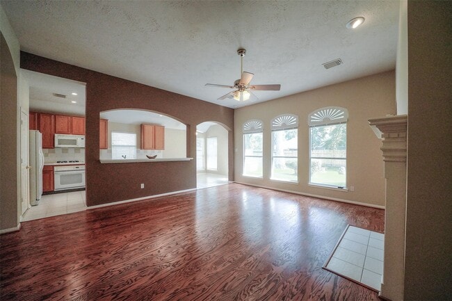 Photo - 39 Belcarra Pl