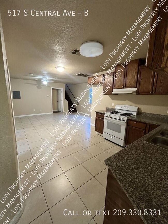 Photo - 517 S Central Ave Apartment Unit B