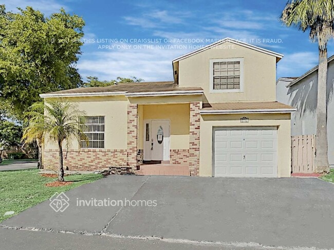 Building Photo - 8216 NW 192nd Terrace