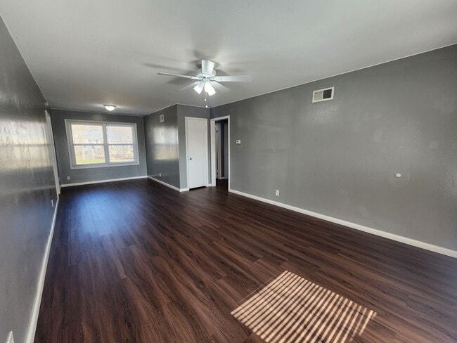 Photo - 3 Bed home in Shawnee!