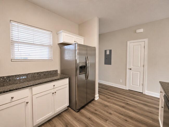 Photo - Your Perfect 2-Bedroom Retreat Awaits in Kiskadee Parke