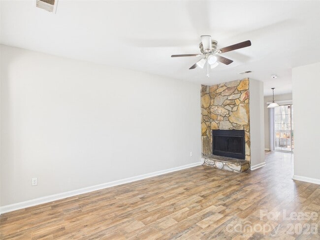 Photo - 6354 Windsor Gate Ln