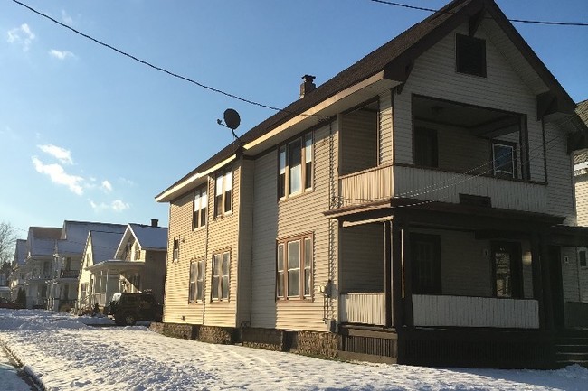 Photo - 42 Kenyon Ct Unit 2