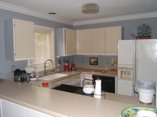 Photo - 2X2 Furnished Condo in Marina Community of Fairfield Harbour!