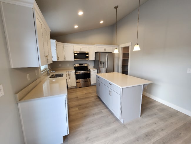 Photo - 439 N Hl Vw Dr