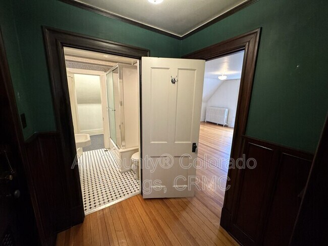 Photo - 1238 Wood Ave Unit 4