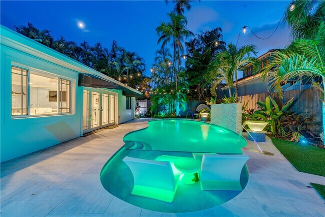 Photo - 417 NE 15th Ave