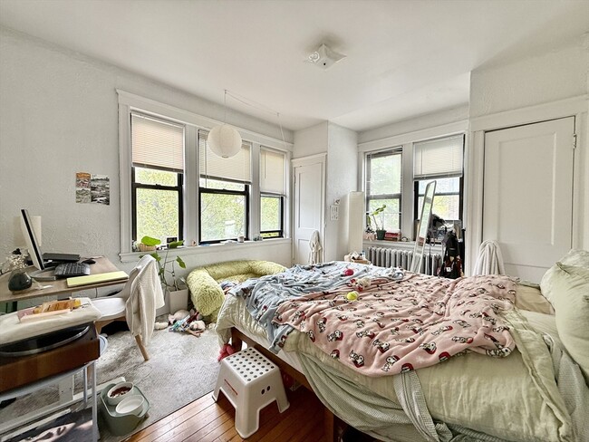 Photo - 126 Babcock St Unit 28