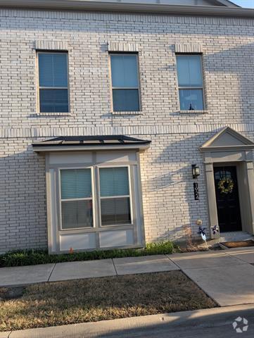 Building Photo - 1924 Bel Air Dr Rental