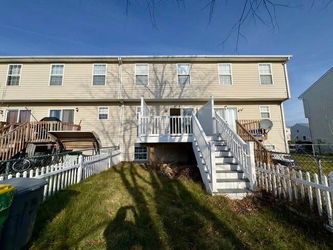 Photo - 131 Rosie Dr